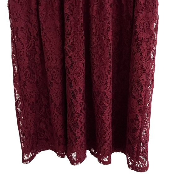 Francesca's Burgundy Lace Dress Size Small Fit and Flare Short Sleeves Lace Up - Picture 5 of 12